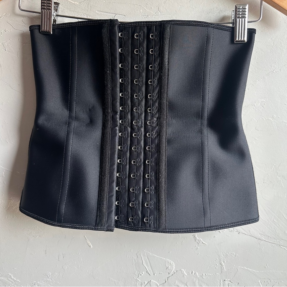 Yianna Waist Trainer Corset Black Latex Underbust Shapewear Hourglass Cincher XS